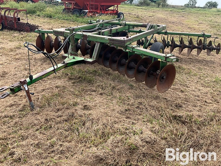 john-deere-14-image-1