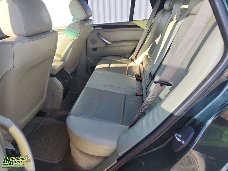 2000-bmw-x5-image-16