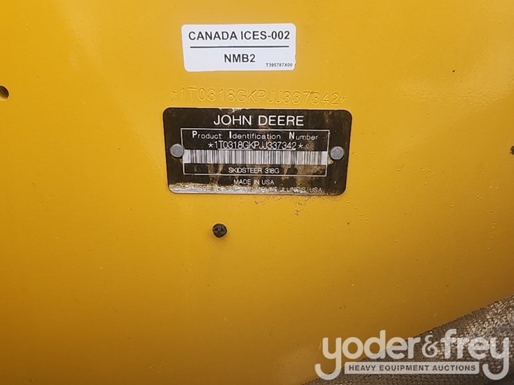 2018-deere-318g-image-27
