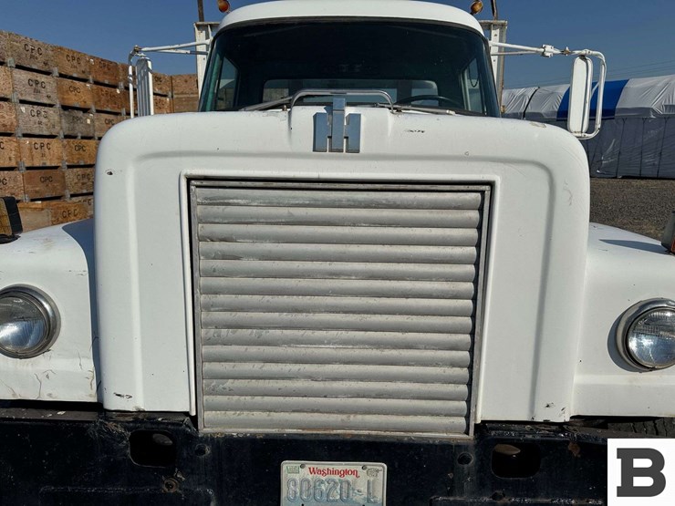 1970-international-fleetstar-2000-image-10