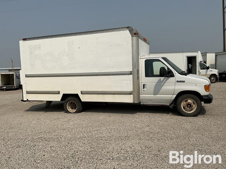 ford-e350-image-4