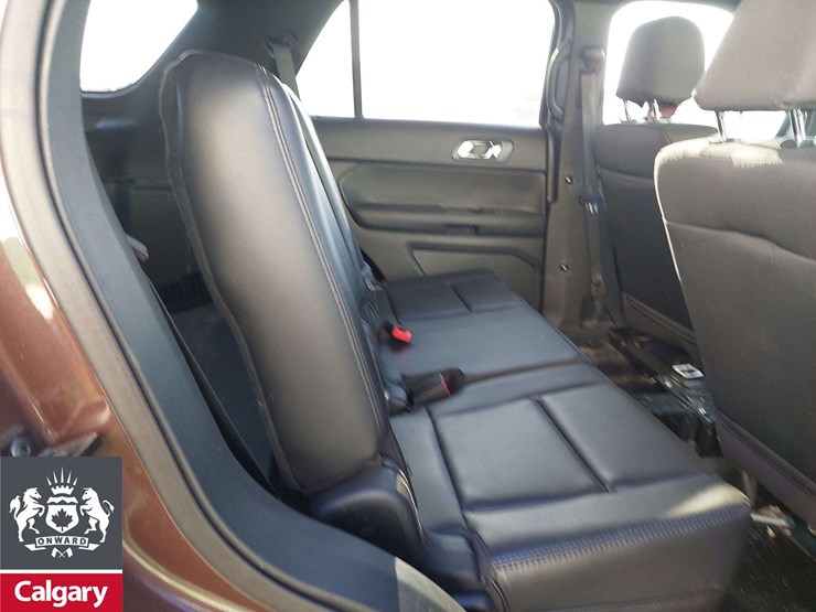 2018-ford-explorer-image-17