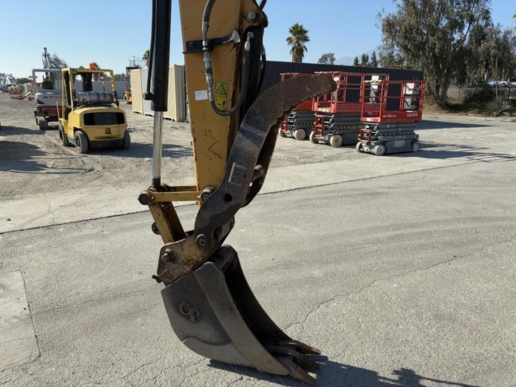 2016-caterpillar-308e2-cr-image-5
