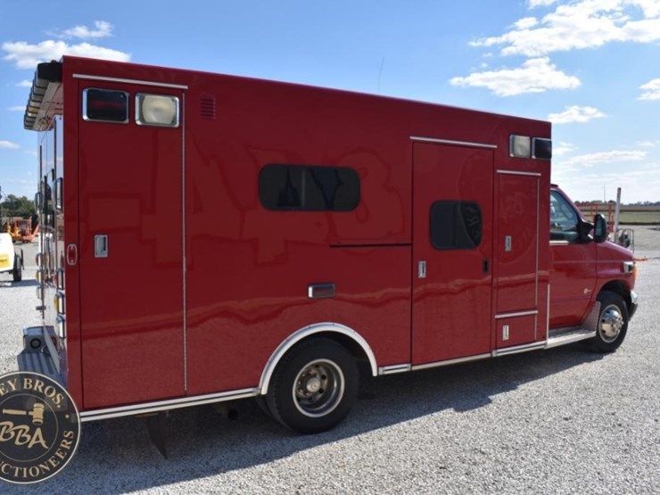 2007-ford-e450-image-6