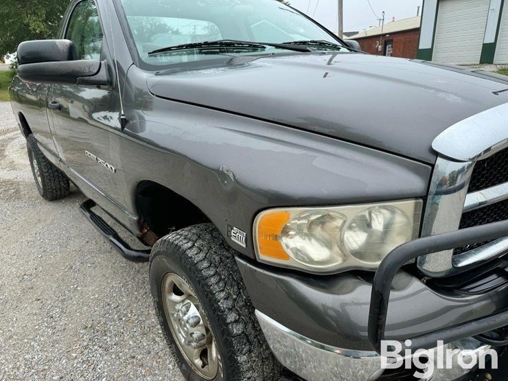 2004-dodge-ram-2500-image-10