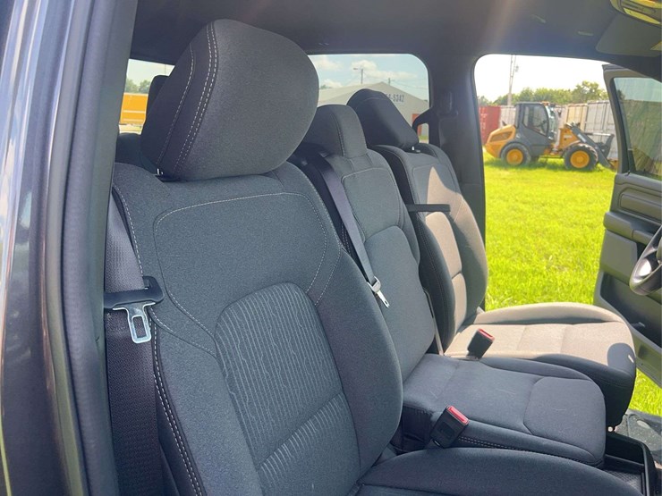 2022-dodge-ram-1500-image-28