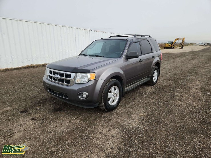 2009-ford-escape-image-1