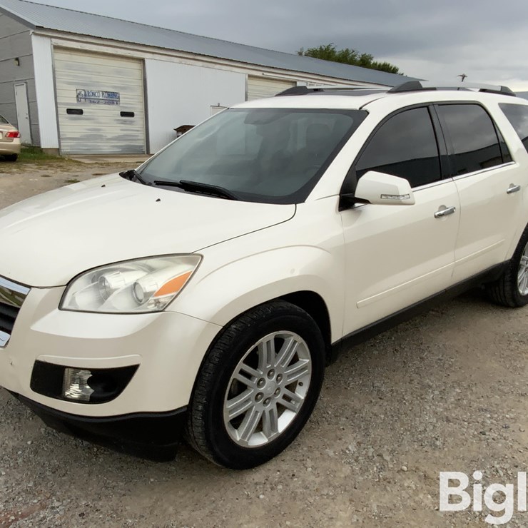 2010 SATURN OUTLOOK XR