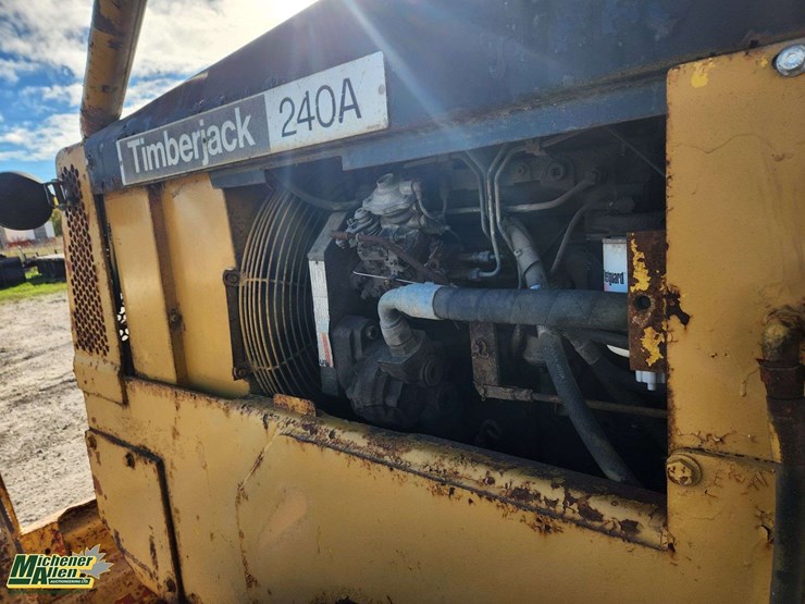1988-timberjack-230a-image-24
