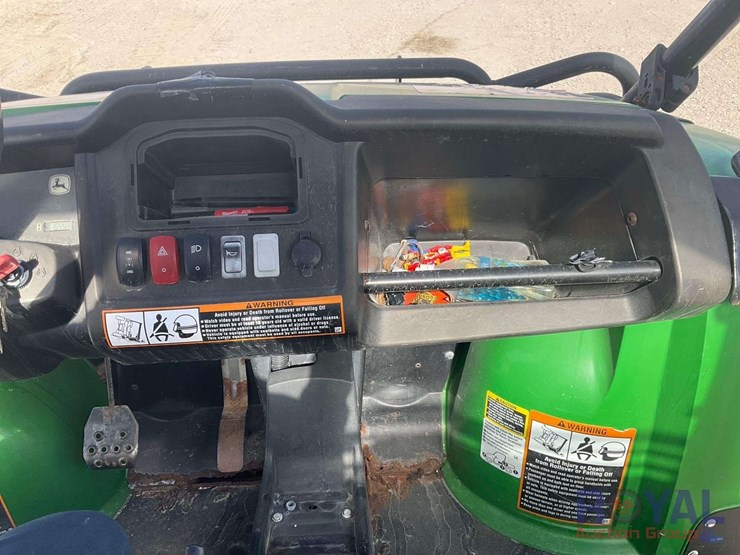 2020-john-deere-hpx615e-gator-4x4-utility-cart-image-7