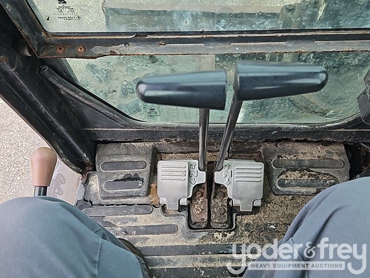 2012-bobcat-e55-image-35