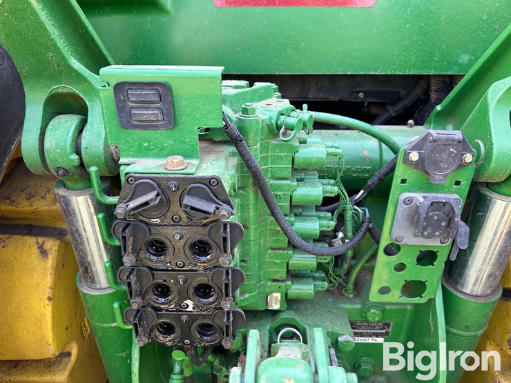 2008-john-deere-8230-image-12