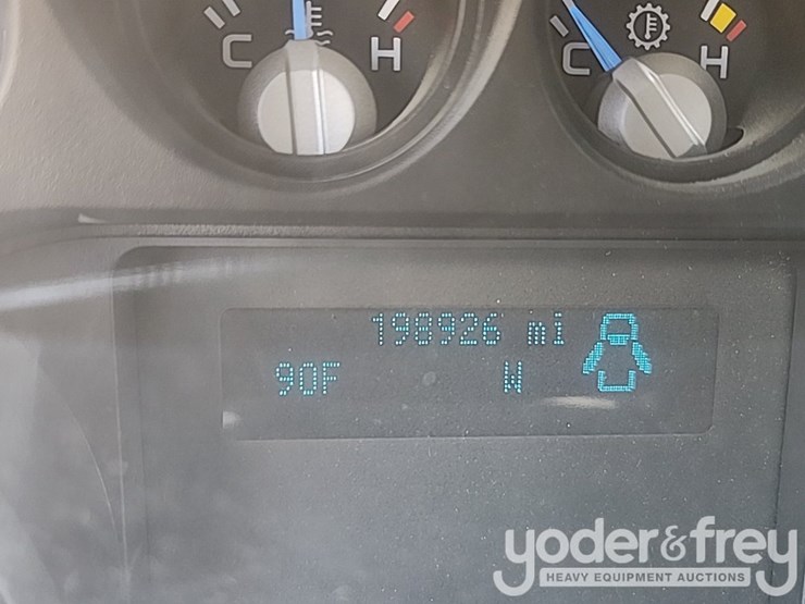 2015-ford-f250-xl-image-36