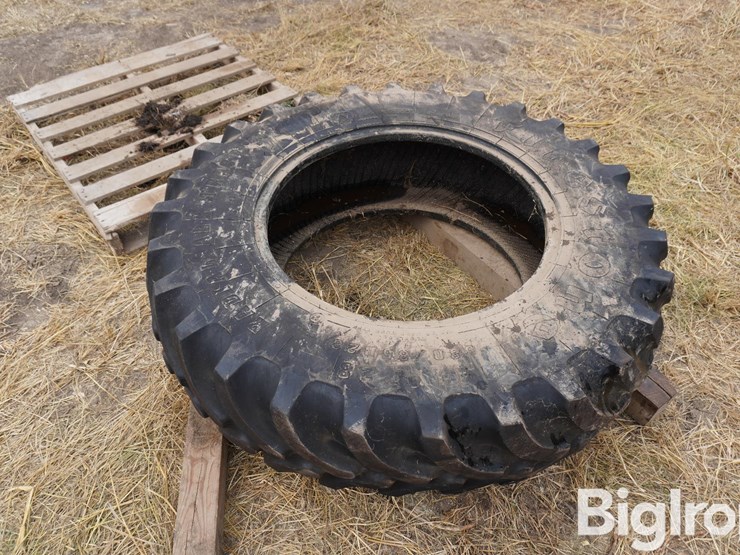 380/65r28-tires-image-7