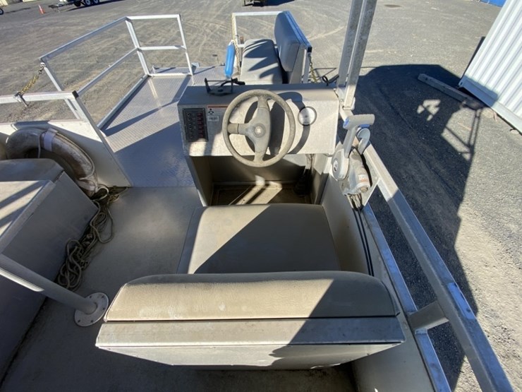 2008-metalite-chinook-pontoon-boat-image-18