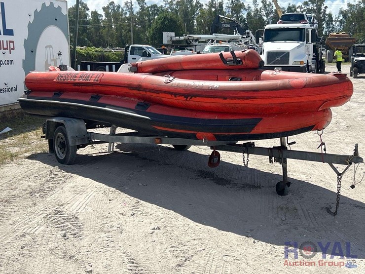 2006-patten-co-inflatable-boat-and-trailer-image-2