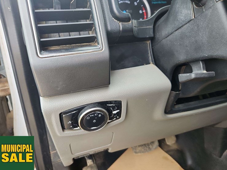 2020-ford-f350-image-19