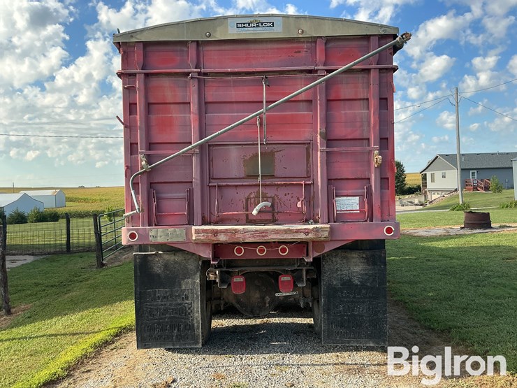 1989-freightliner-fld120-image-6