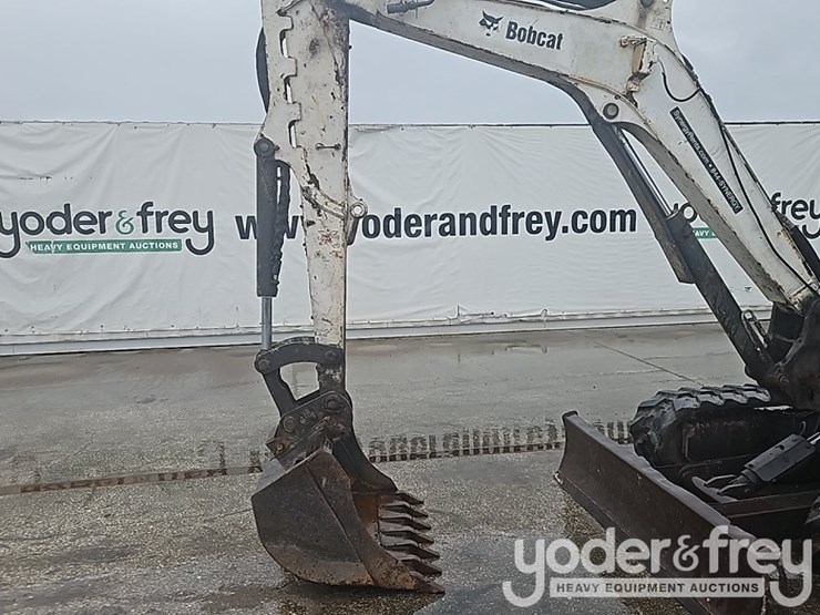 2012-bobcat-e55-image-18