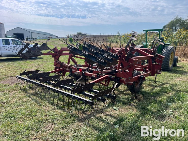 case-ih-4300-image-5