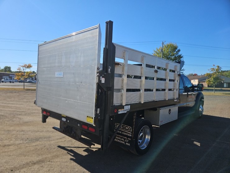 2015-ford-f550-xl-image-5