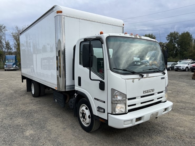 2011-isuzu-nrr-image-2