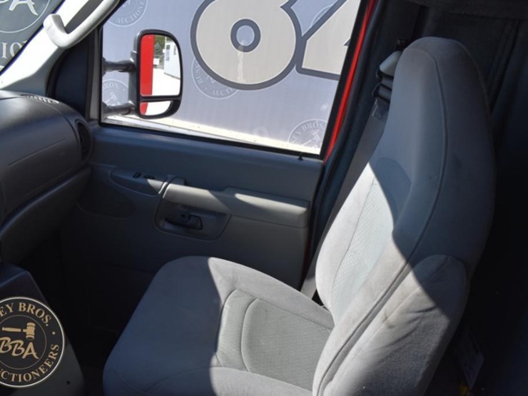 2007-ford-e450-image-16