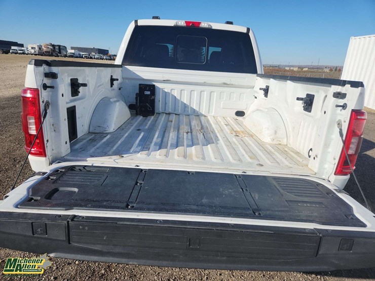 2021-ford-f150-image-23