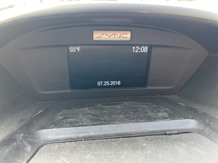 2017-ford-escape-image-32