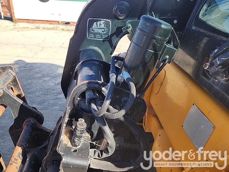 jcb-524-50-image-12