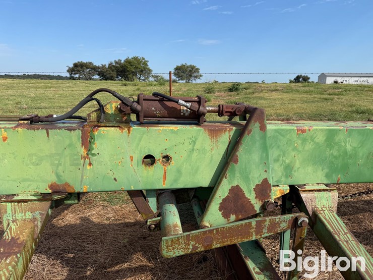 john-deere-935-image-13
