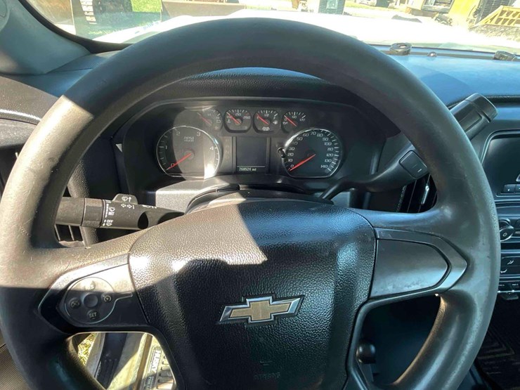 2017-chevy-3500hd-pick-up-image-6