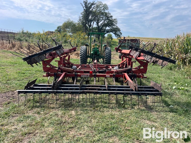 case-ih-4300-image-6