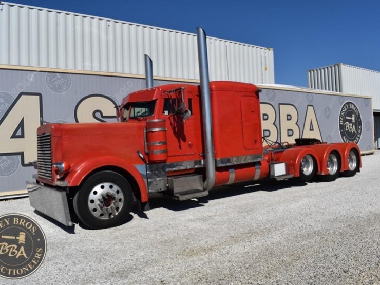 1990-peterbilt-379-image-15