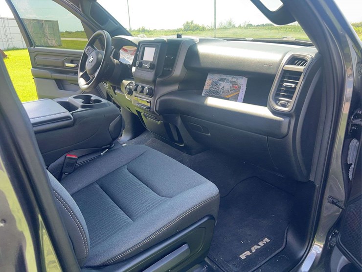 2022-dodge-ram-1500-image-24