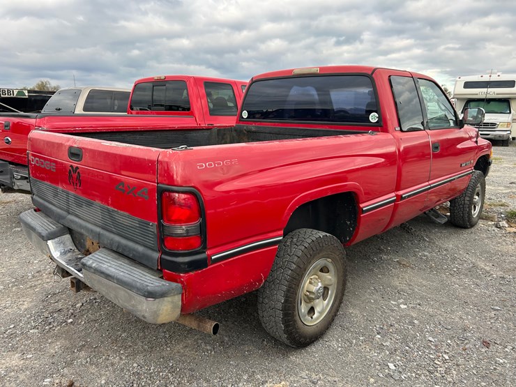 1997-dodge-1500-image-5