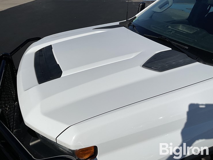 2021-chevrolet-silverado-2500-image-11