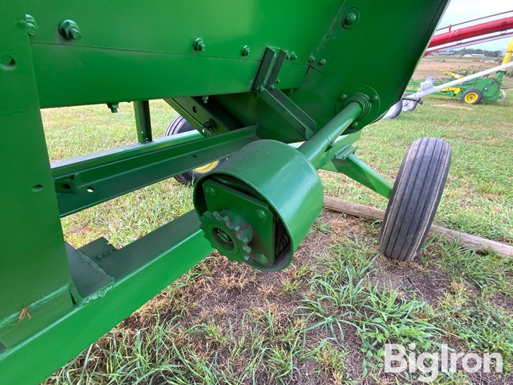 john-deere-212-image-12