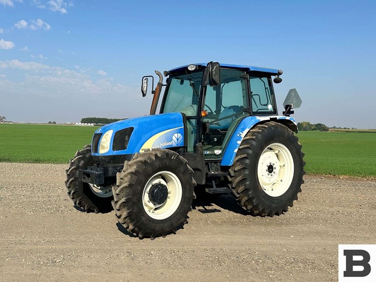 2010-new-holland-t5060-image-1