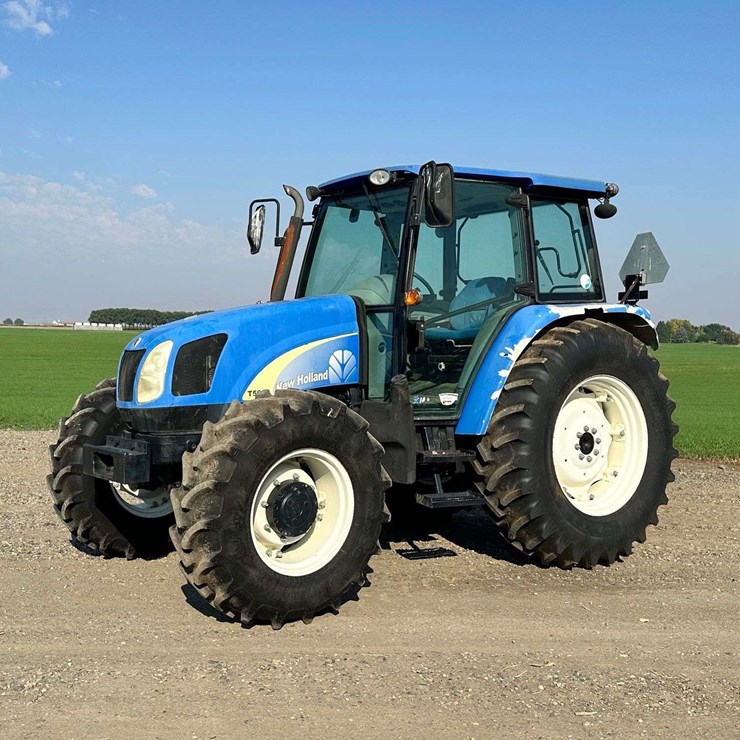 2010 NEW HOLLAND T5060