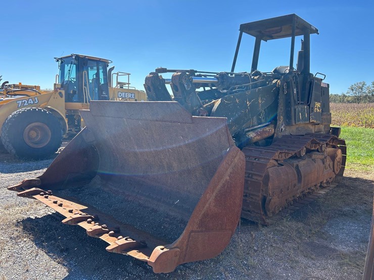 caterpillar-973-image-1