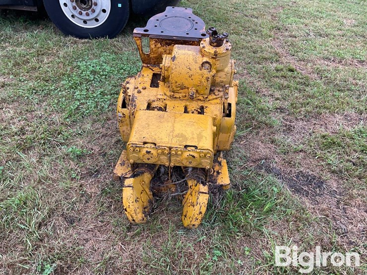 caterpillar-d6-image-2