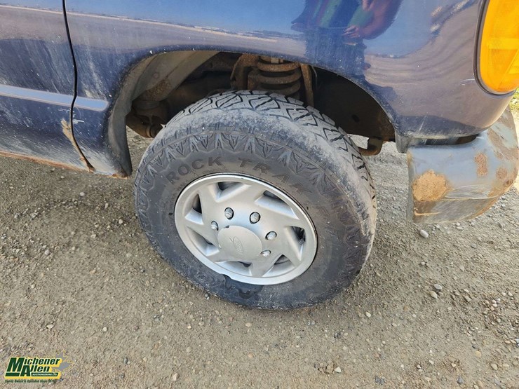 non-operable-2007-ford-e-series-s/a-bucket-van-image-28