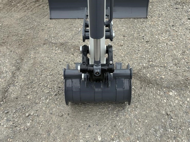 2025-bttl-et15h-6-hydraulic-excavator-image-8