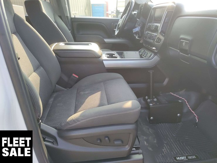 2017-chevrolet-silverado-2500hd-lt-image-17