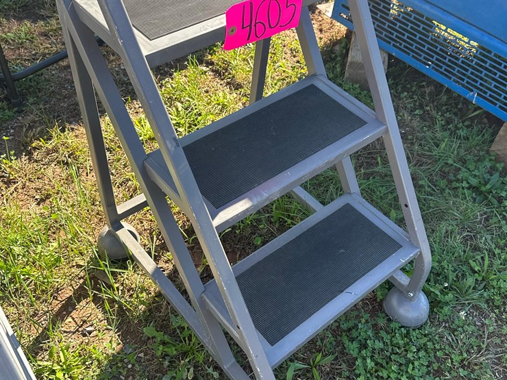 step-ladder-image-2