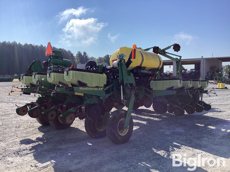 2011-john-deere-1770nt-image-5