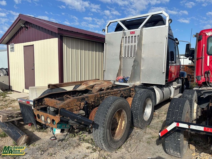 2018-western-star-5700xe-image-9