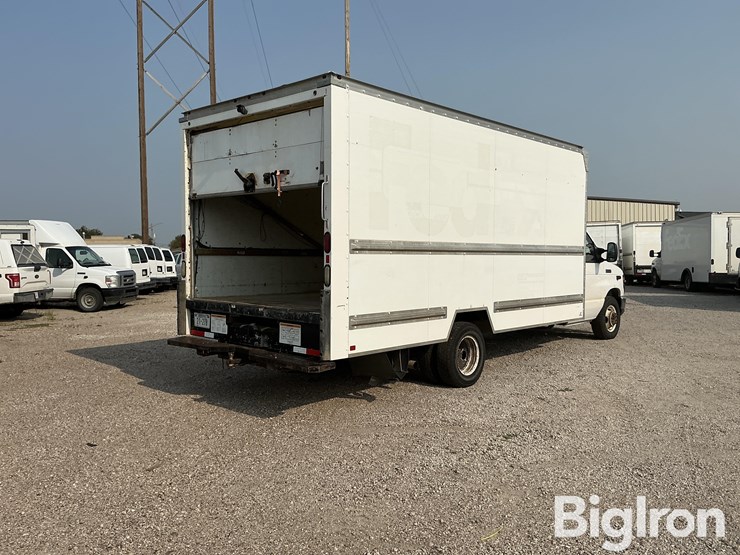 ford-e350-image-5