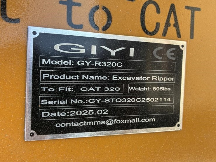 caterpillar-320-image-5